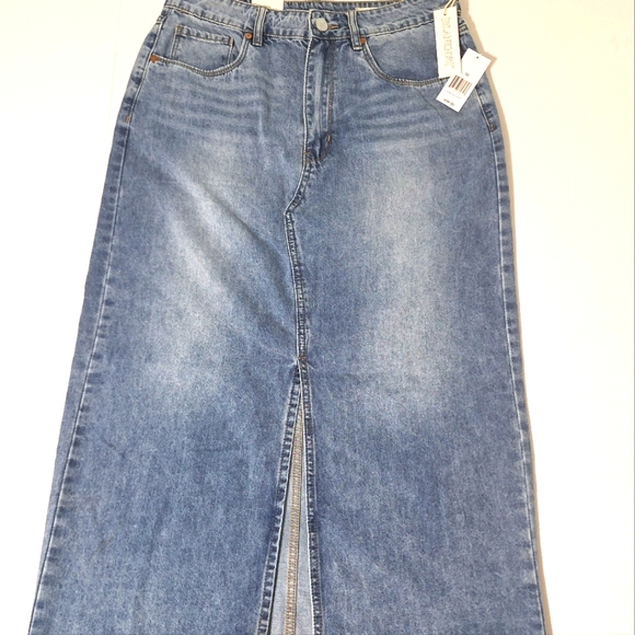 💎NWT Blank NYC Front Slit Maxi Skirt - Picture 2 of 14